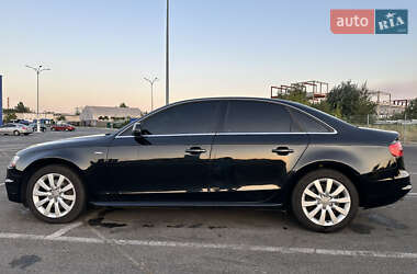 Седан Audi A4 2014 в Трускавце