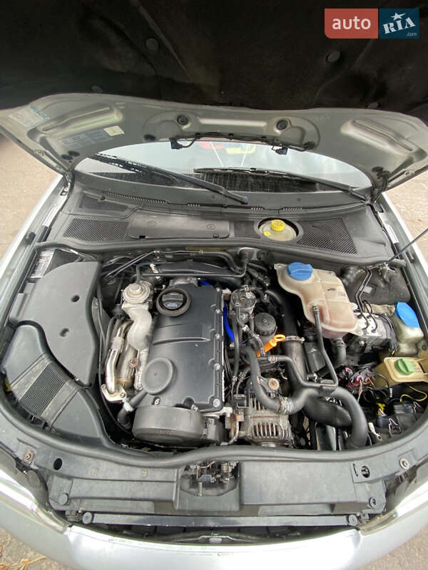 Седан Audi A4 2000 в Олевске