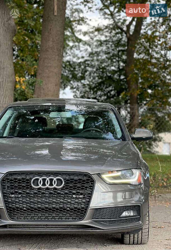 Седан Audi A4 2014 в Луцке