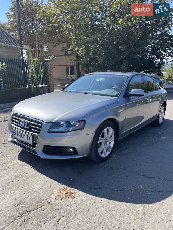 Audi A4 2011