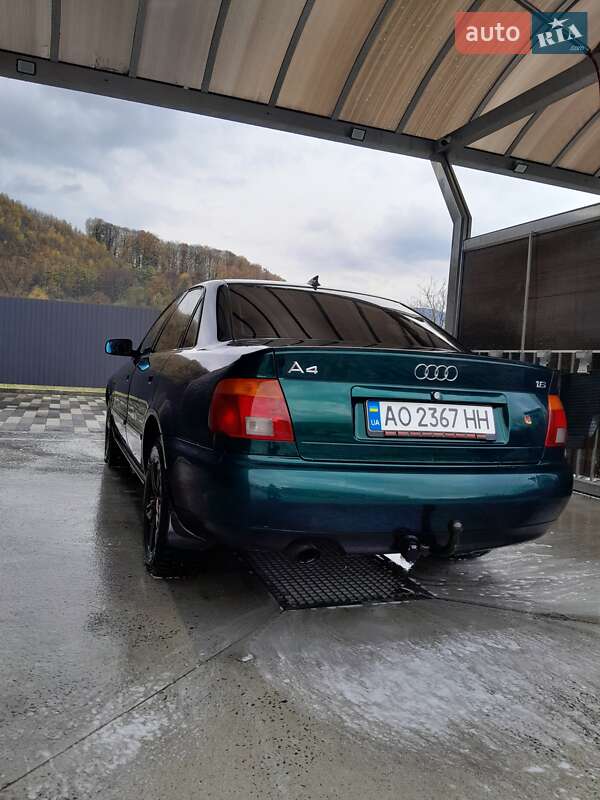 Седан Audi A4 1996 в Сваляве фото 4 Седан Audi A4 1996 в Сваляве