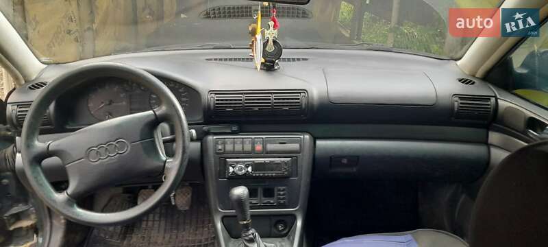 Седан Audi A4 1996 в Сваляве фото 8 Седан Audi A4 1996 в Сваляве
