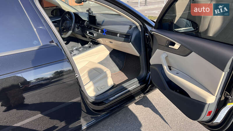 Седан Audi A4 2016 в Александрие