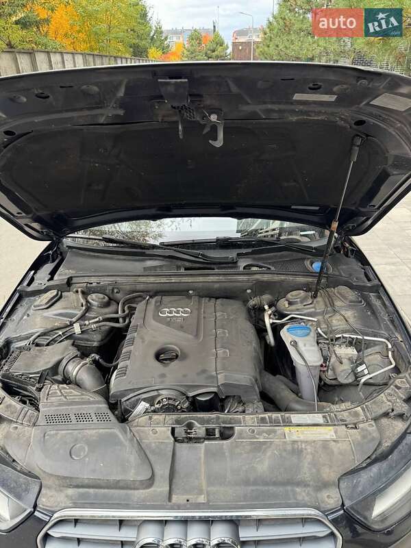 Седан Audi A4 2013 в Киеве