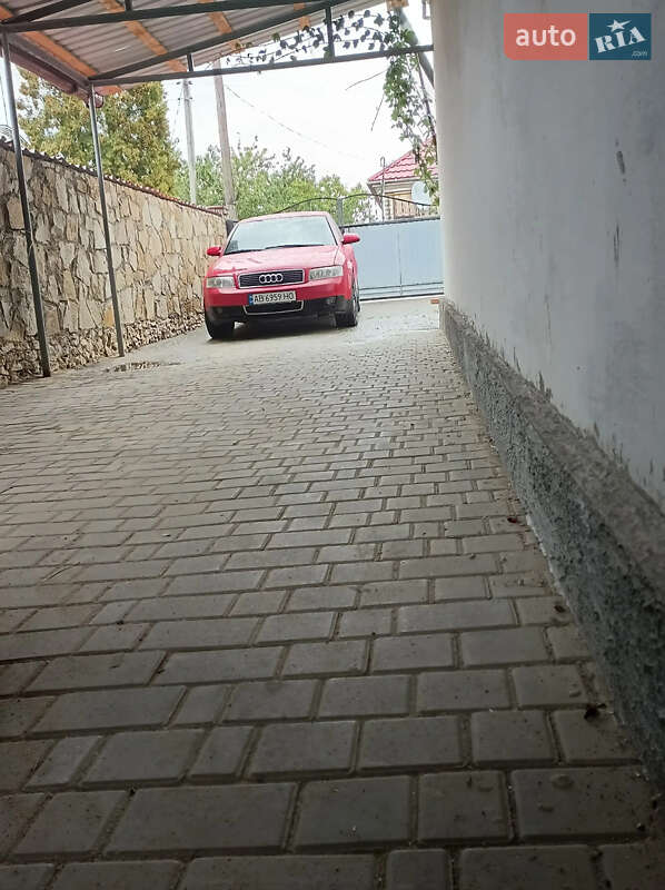 Седан Audi A4 2003 в Шаргороді
