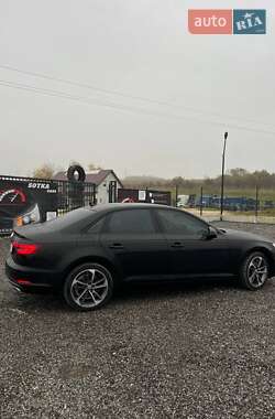 Audi A4  2019