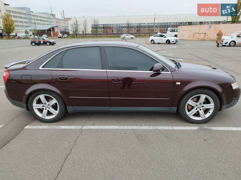 Седан Audi A4 2002 в Киеве