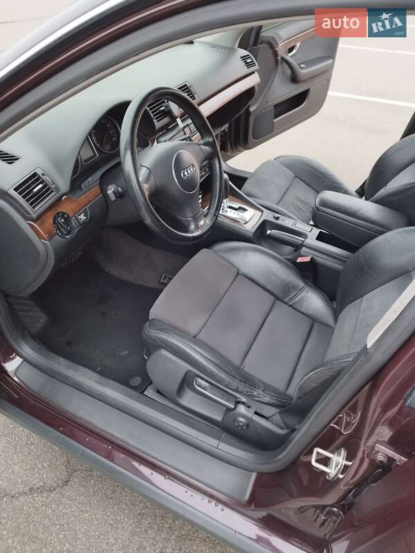 Седан Audi A4 2002 в Киеве