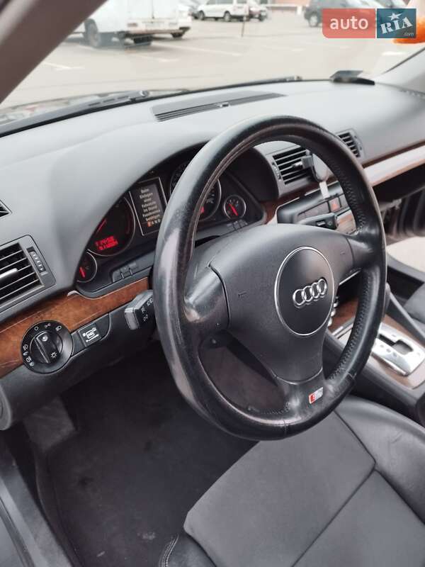 Седан Audi A4 2002 в Киеве