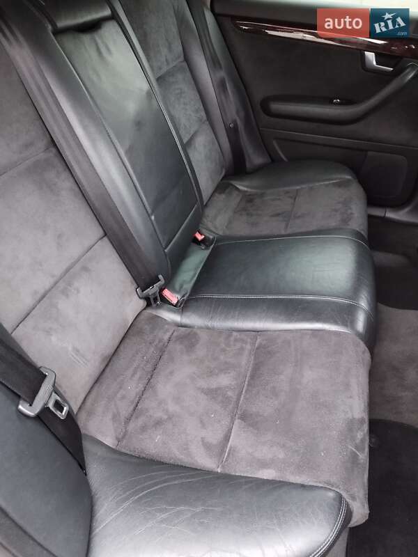 Седан Audi A4 2002 в Киеве