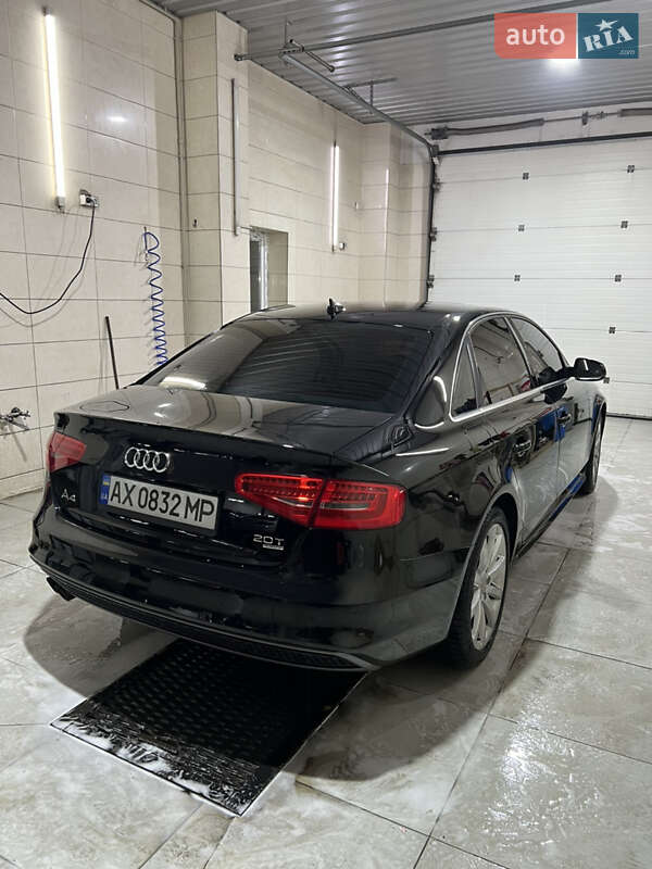 Седан Audi A4 2013 в Харькове