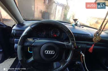 Audi A4  1998