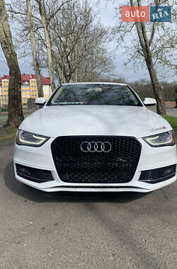 Седан Audi A4 2013 в Мукачевому