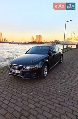 Audi A4  2012