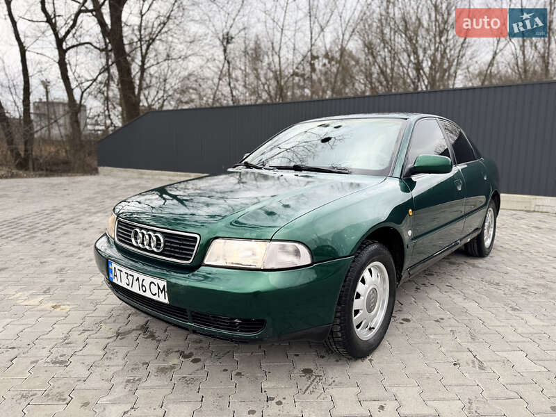 Audi A4 1996 года в Черновцах