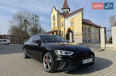 Audi A4  2022