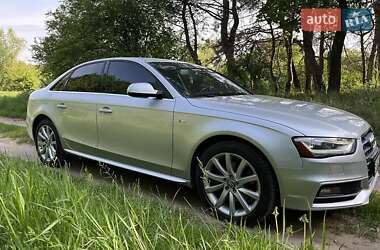 Audi A4  2013
