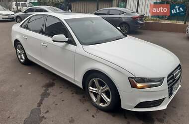 Audi A4  2012