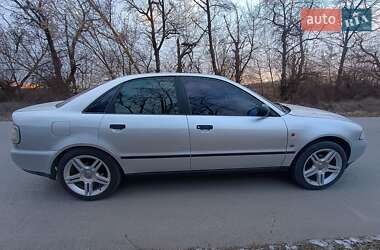 Audi A4  1997