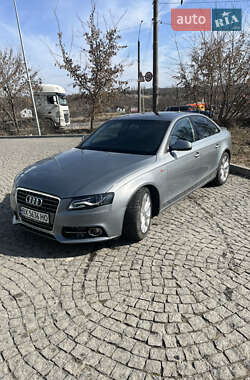 Audi A4  2012