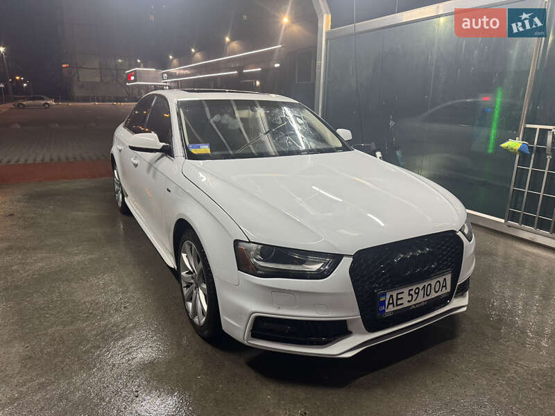 Audi A4 2014