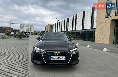 Audi A4  2021