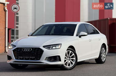 Audi A4  2020