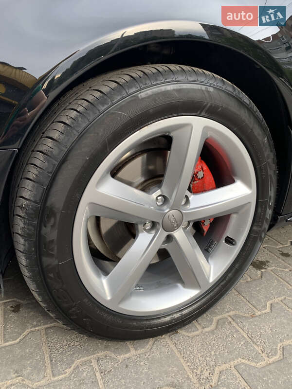 Седан Audi A4 2013 в Хмельницком