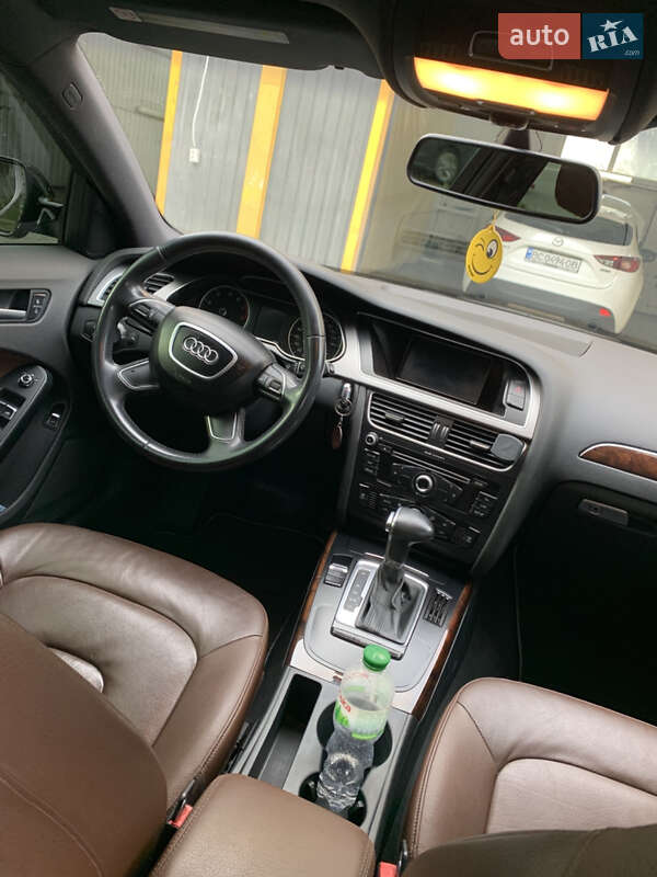 Седан Audi A4 2013 в Хмельницком