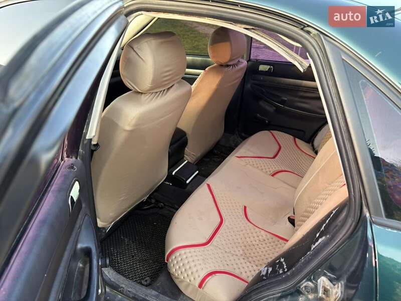 Седан Audi A4 1995 в Ивано-Франковске