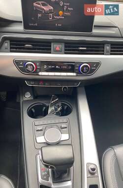 Седан Audi A4 2016 в Львові