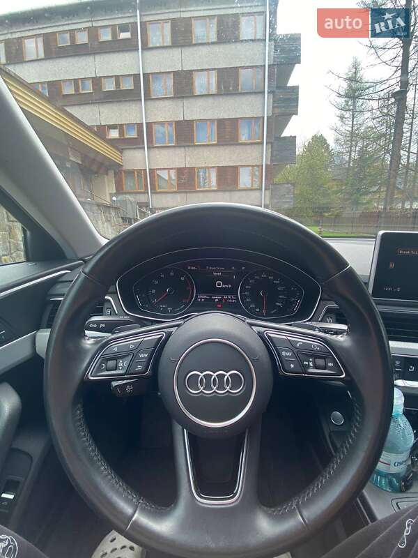 Седан Audi A4 2016 в Львові