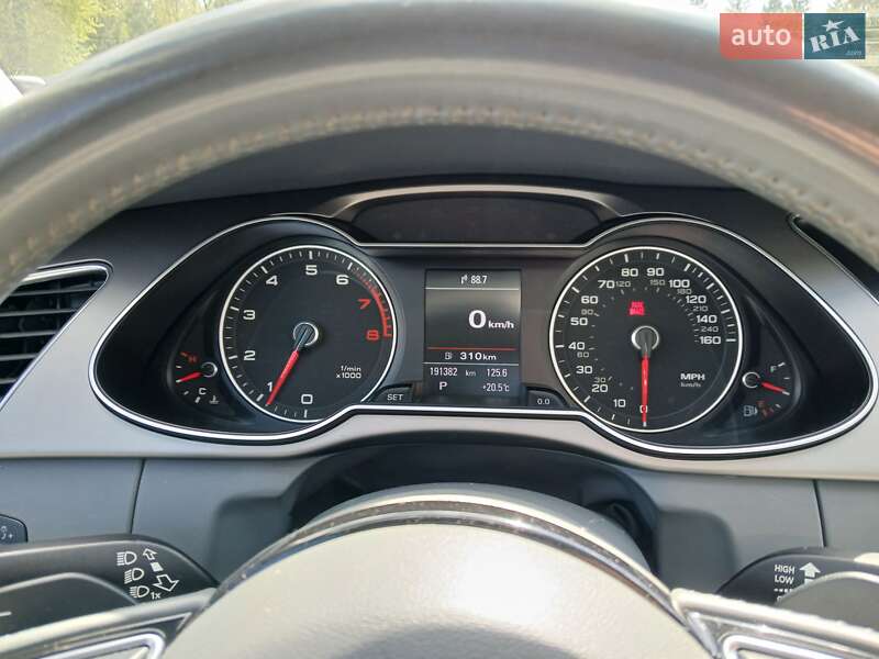 Седан Audi A4 2012 в Луцьку