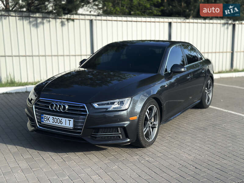 Седан Audi A4 2017 в Луцке