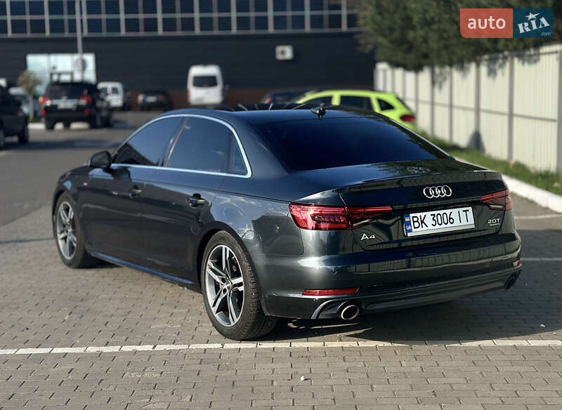 Седан Audi A4 2017 в Луцке