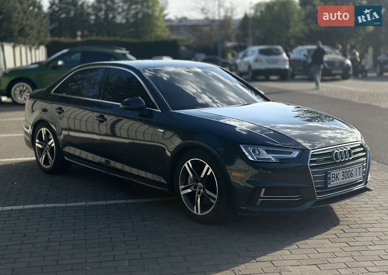 Седан Audi A4 2017 в Луцке