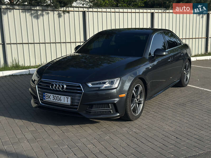 Седан Audi A4 2017 в Луцке