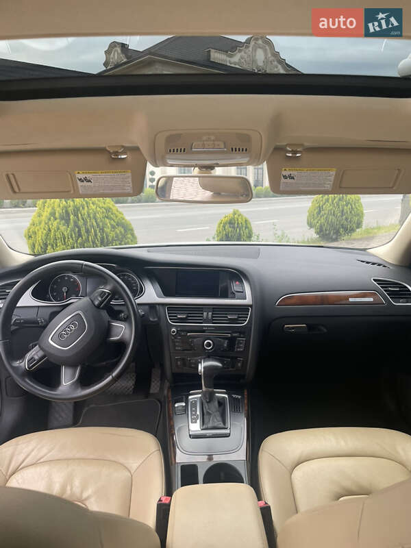 Седан Audi A4 2013 в Мукачевому