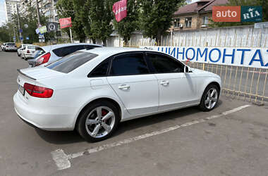 Audi A4  2012