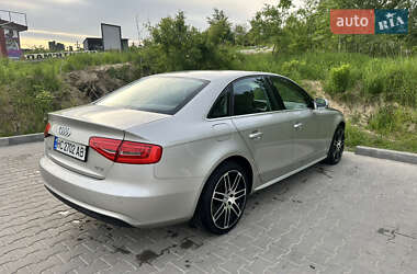 Audi A4  2012