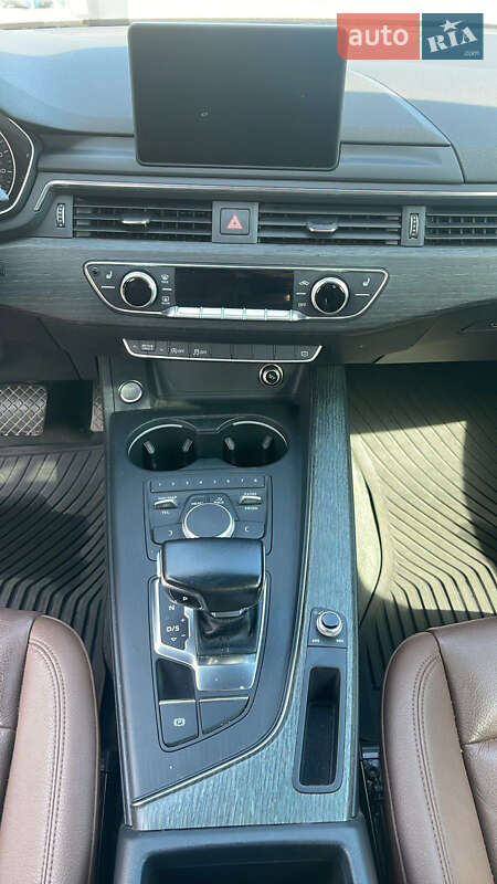 Седан Audi A4 2016 в Днепре