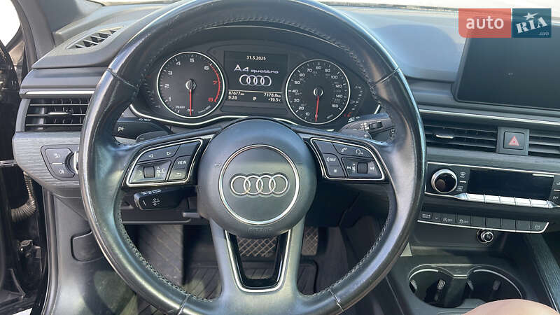 Седан Audi A4 2016 в Днепре