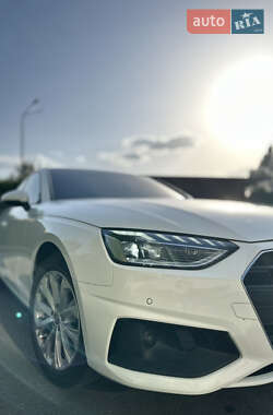 Audi A4  2021