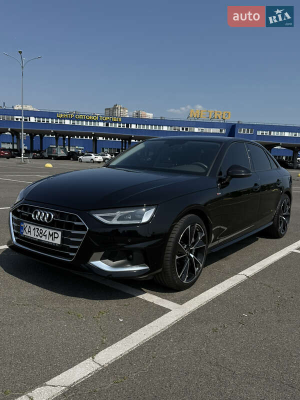Седан Audi A4 2021 в Киеве