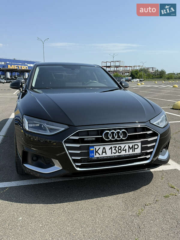 Седан Audi A4 2021 в Киеве