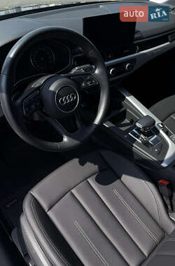 Седан Audi A4 2021 в Киеве
