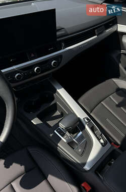 Седан Audi A4 2021 в Киеве