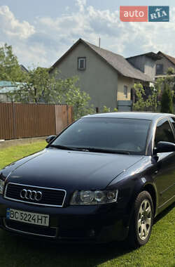 Audi A4  2002