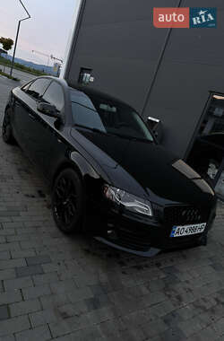 Audi A4  2011