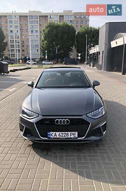 Audi A4 2022